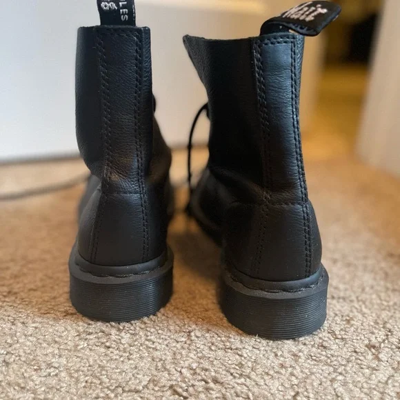 Dr. Martens Black Pascal Mono Boots women size 7 - Picture 8 of 10